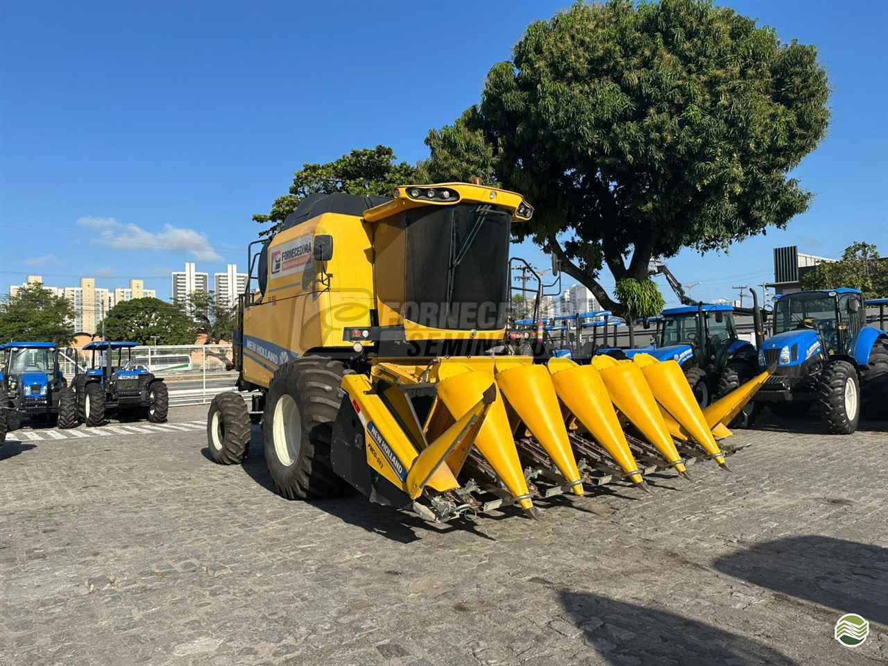 COLHEITADEIRA NEW HOLLAND TX 5.90 Fornecedora Máquinas - Case Construction FORTALEZA CEARÁ CE